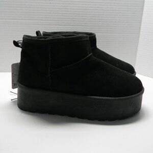 Womens Size 6.5 Mudd Platform Boots